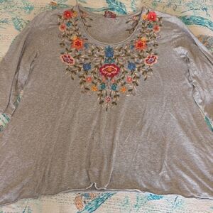 JOHNNY WAS JWLA FLORAL EMBROIDERED TOP
